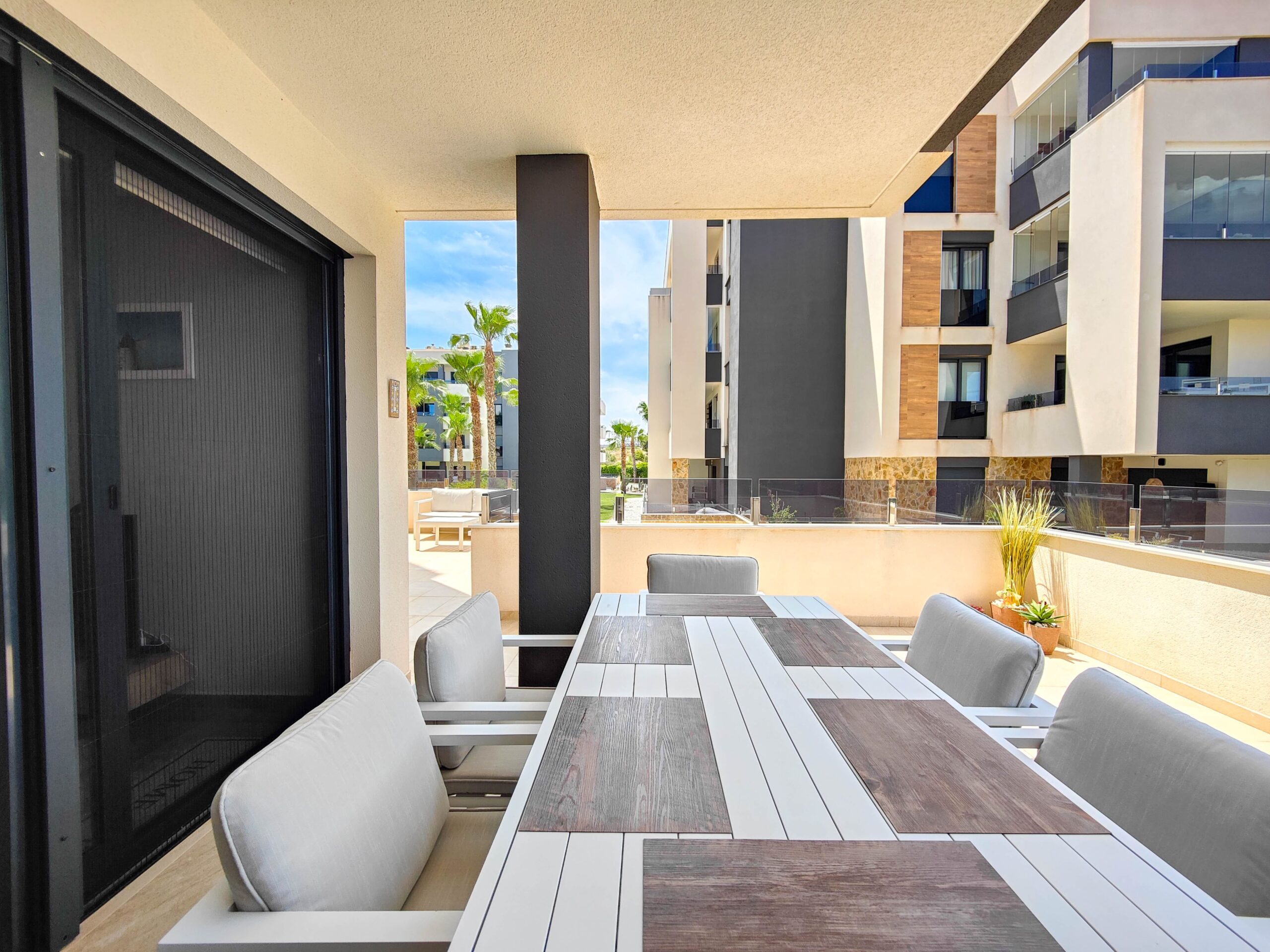 2 Bed, 2 Bath, ApartmentFor Sale, Orihuela Costa, Alicante