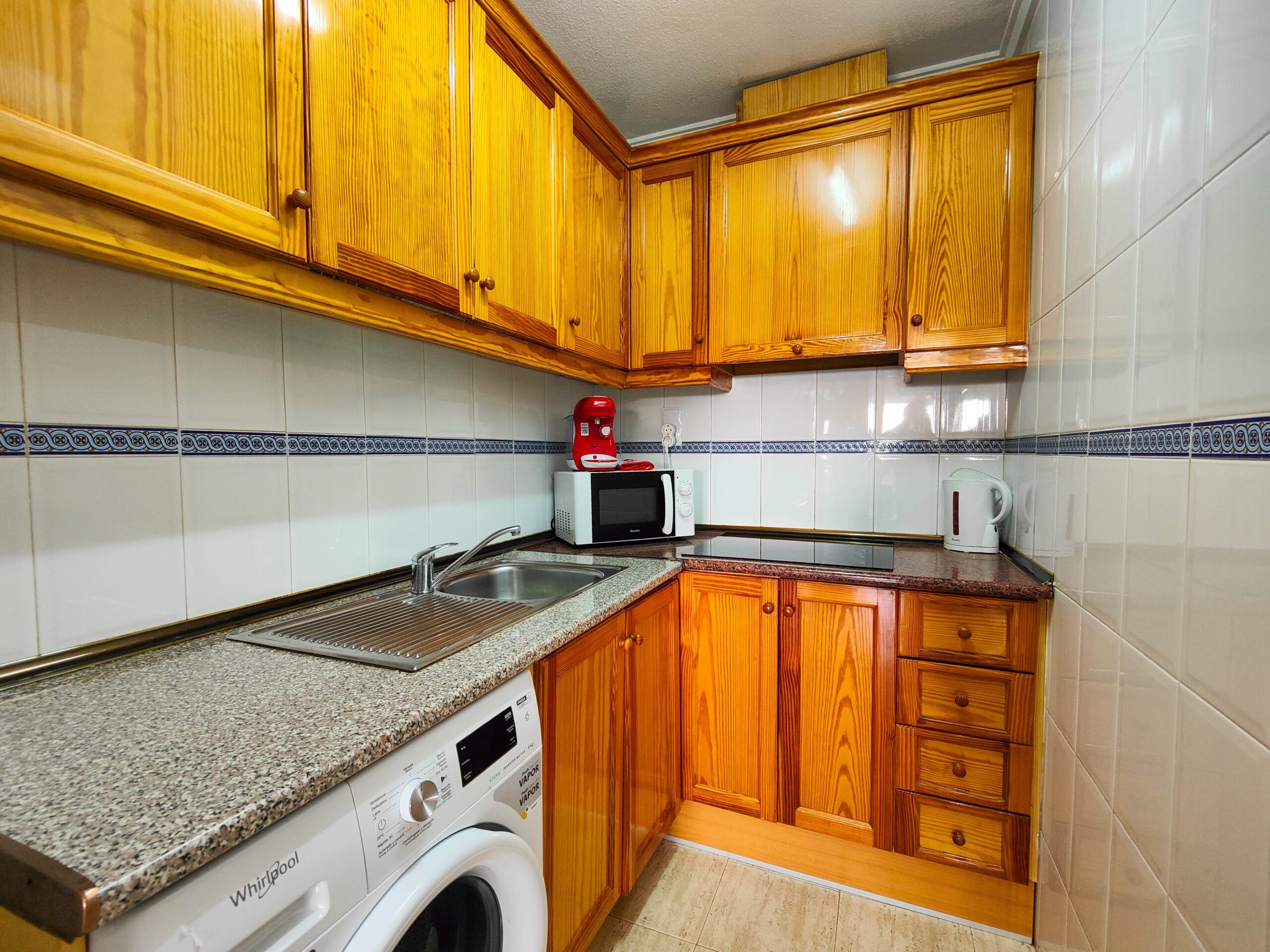2 Bed, 1 Bath, ApartmentFor Sale, Torrevieja, Alicante