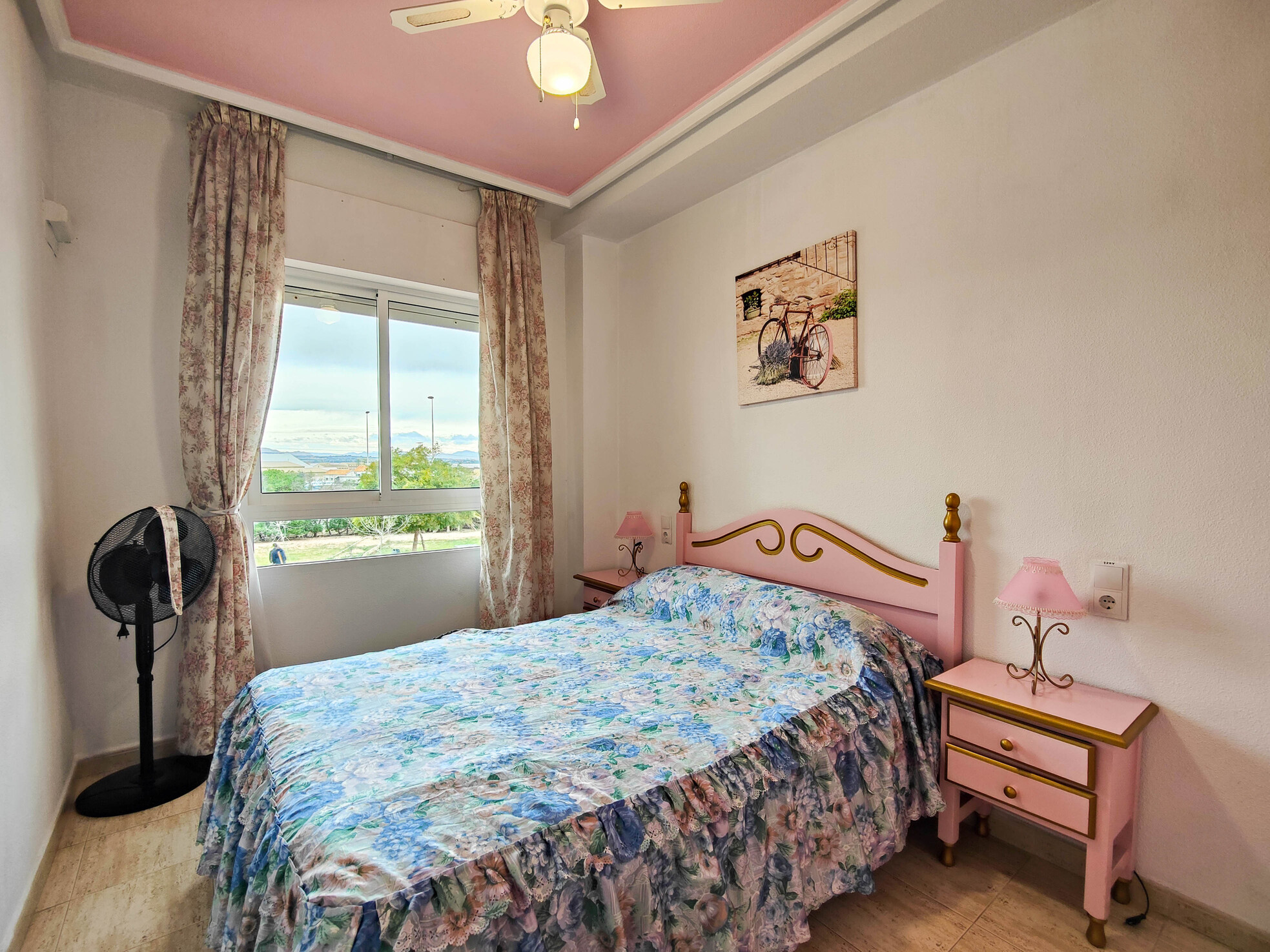 2 Bed, 1 Bath, ApartmentFor Sale, Torrevieja, Alicante