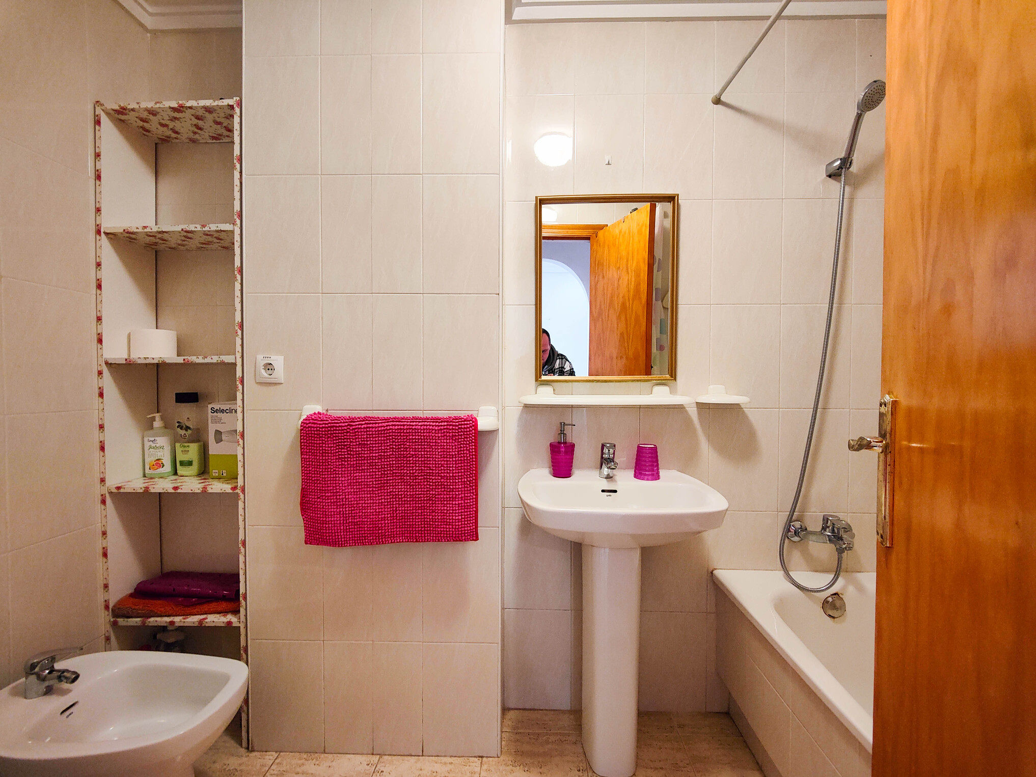 2 Bed, 1 Bath, ApartmentFor Sale, Torrevieja, Alicante