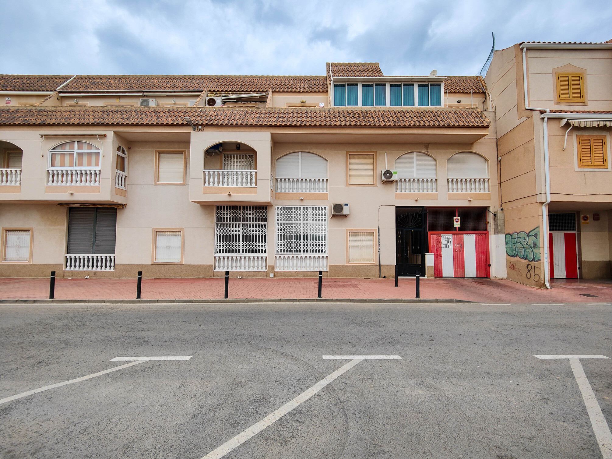 2 Bed, 1 Bath, ApartmentFor Sale, Torrevieja, Alicante