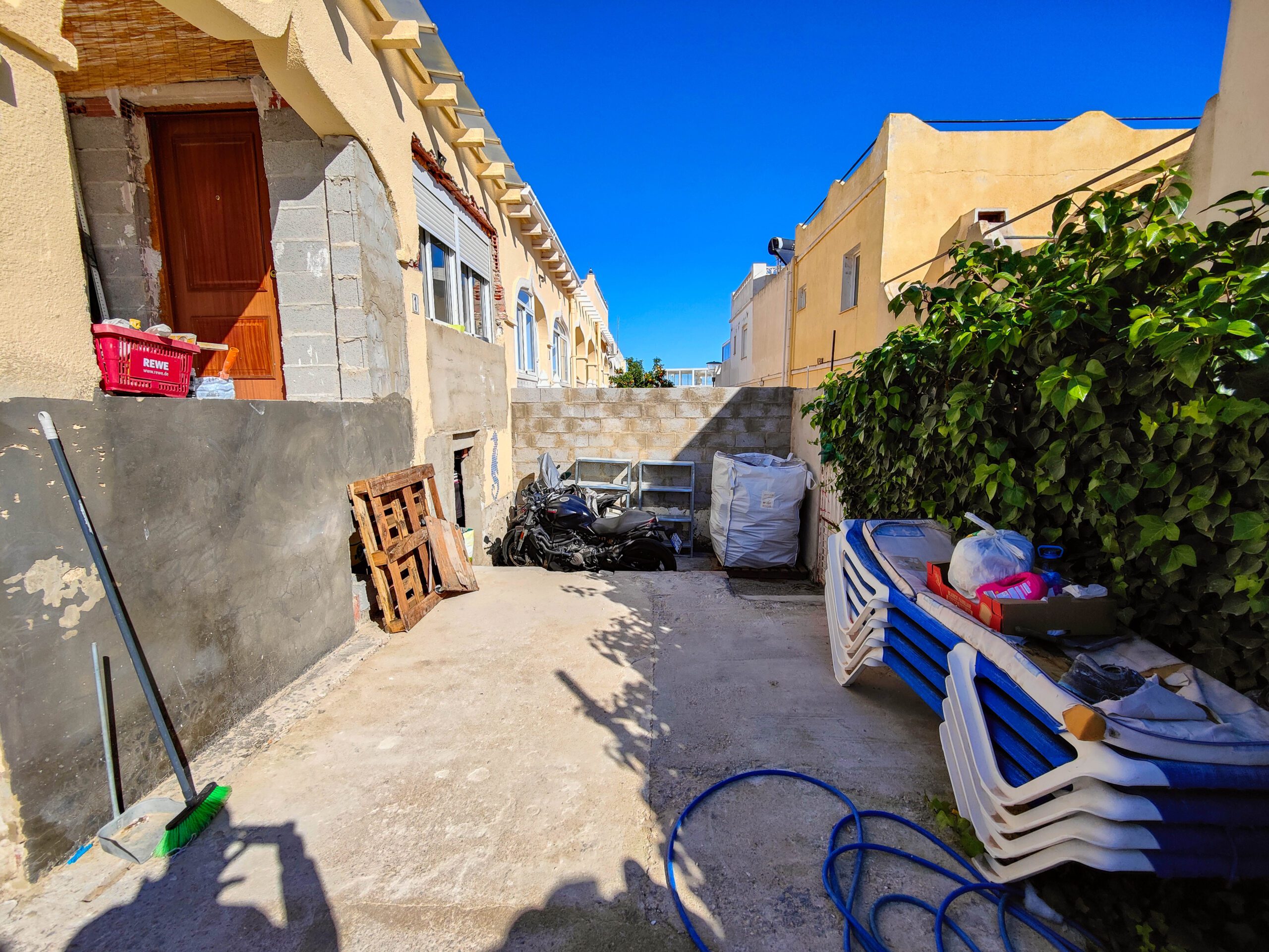 4 Bed, 2 Bath, HouseFor Sale, San Miguel de Salinas, Alicante