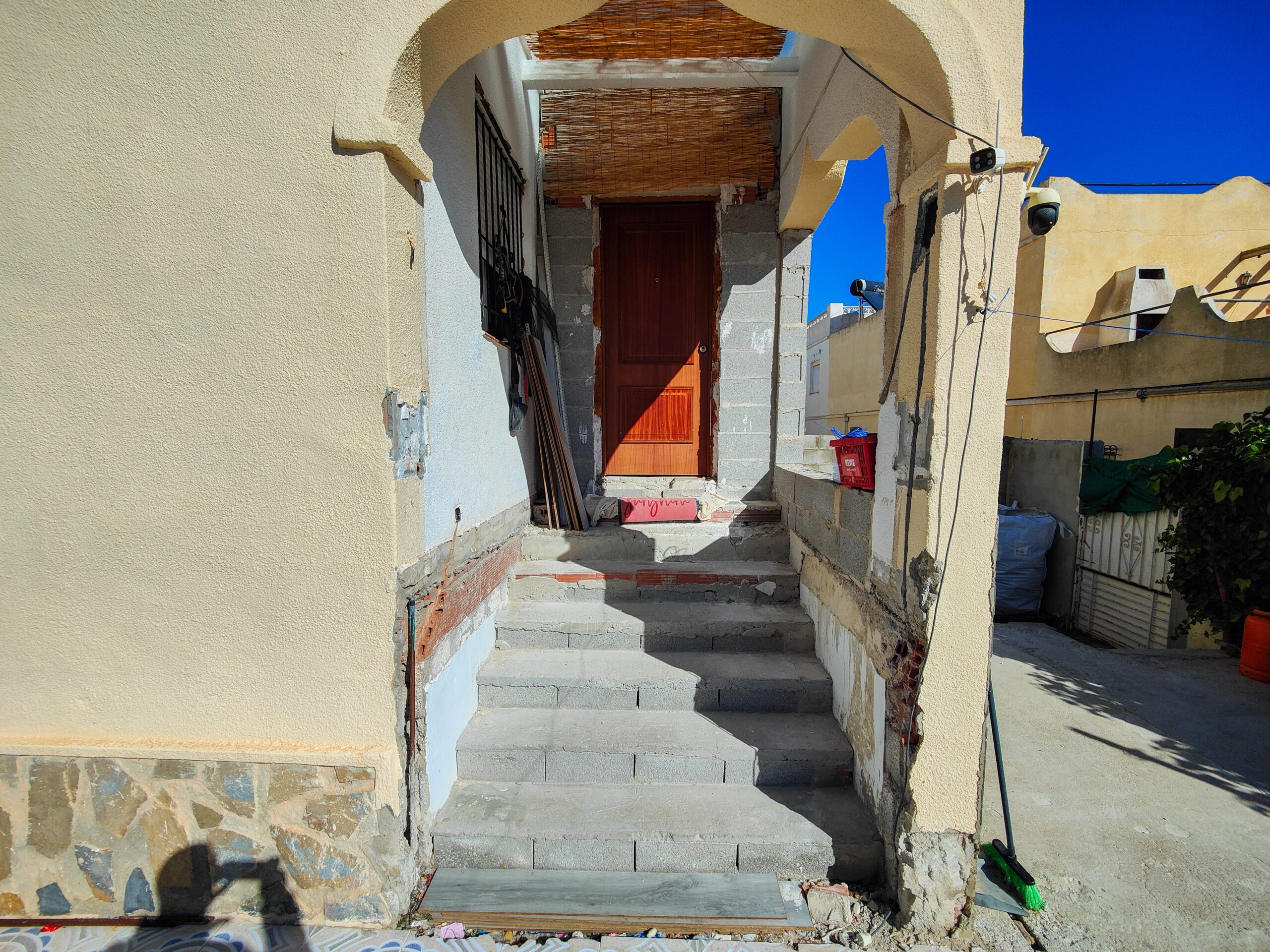 4 Bed, 2 Bath, HouseFor Sale, San Miguel de Salinas, Alicante