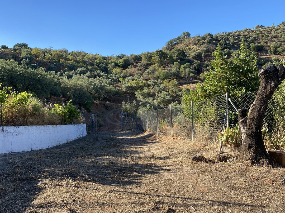 2 Bed, 1 Bath, HouseFor Sale, Monda, Malaga