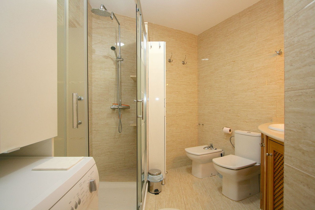 1 Bed, 1 Bath, ApartmentFor Sale, Fuengirola, Malaga
