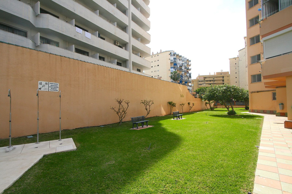 1 Bed, 1 Bath, ApartmentFor Sale, Fuengirola, Malaga