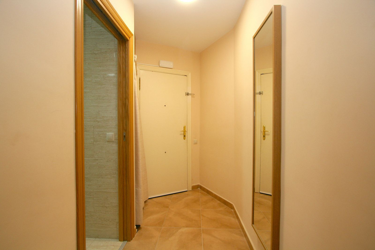 1 Bed, 1 Bath, ApartmentFor Sale, Fuengirola, Malaga