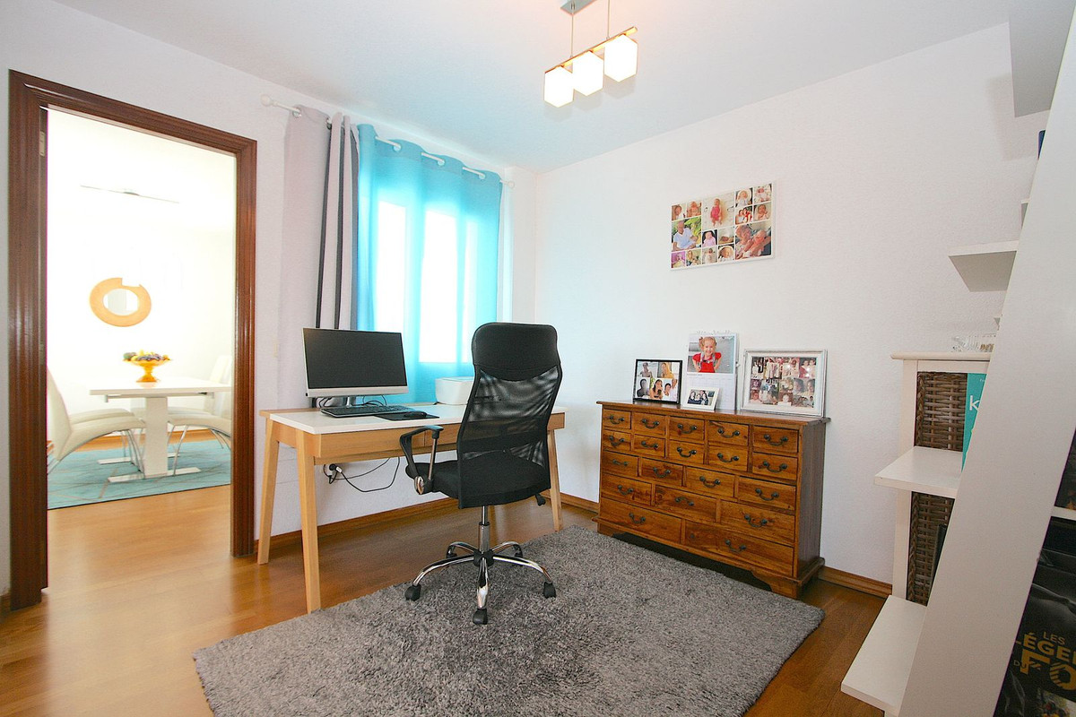 3 Bed, 2 Bath, ApartmentFor Sale, Mijas Costa, Malaga