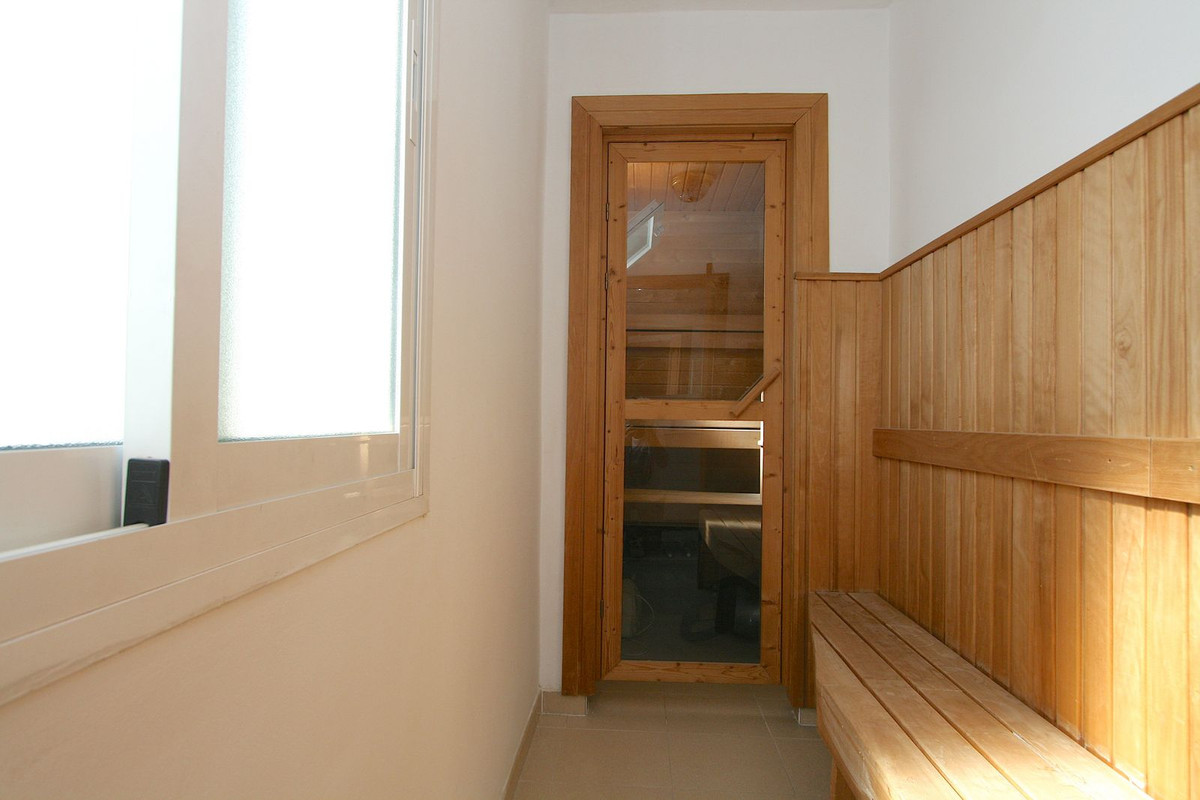 3 Bed, 2 Bath, ApartmentFor Sale, Mijas Costa, Malaga