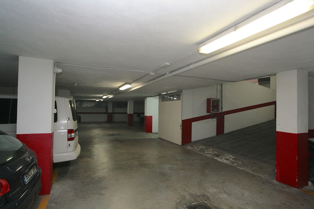 3 Bed, 2 Bath, ApartmentFor Sale, Mijas Costa, Malaga