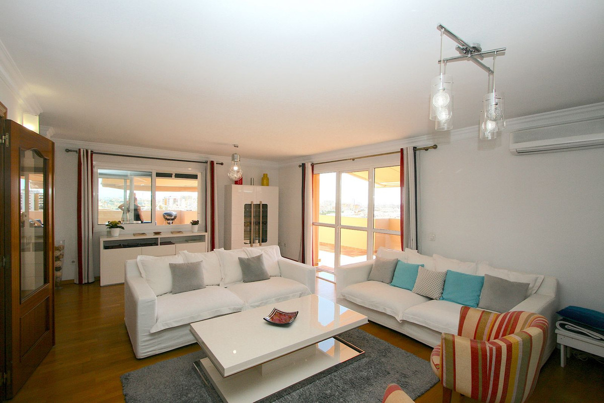 3 Bed, 2 Bath, ApartmentFor Sale, Mijas Costa, Malaga