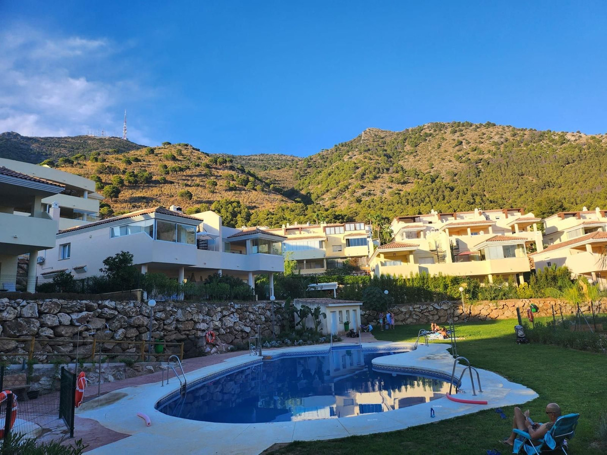 3 Bed, 2 Bath, ApartmentFor Sale, Mijas, Malaga