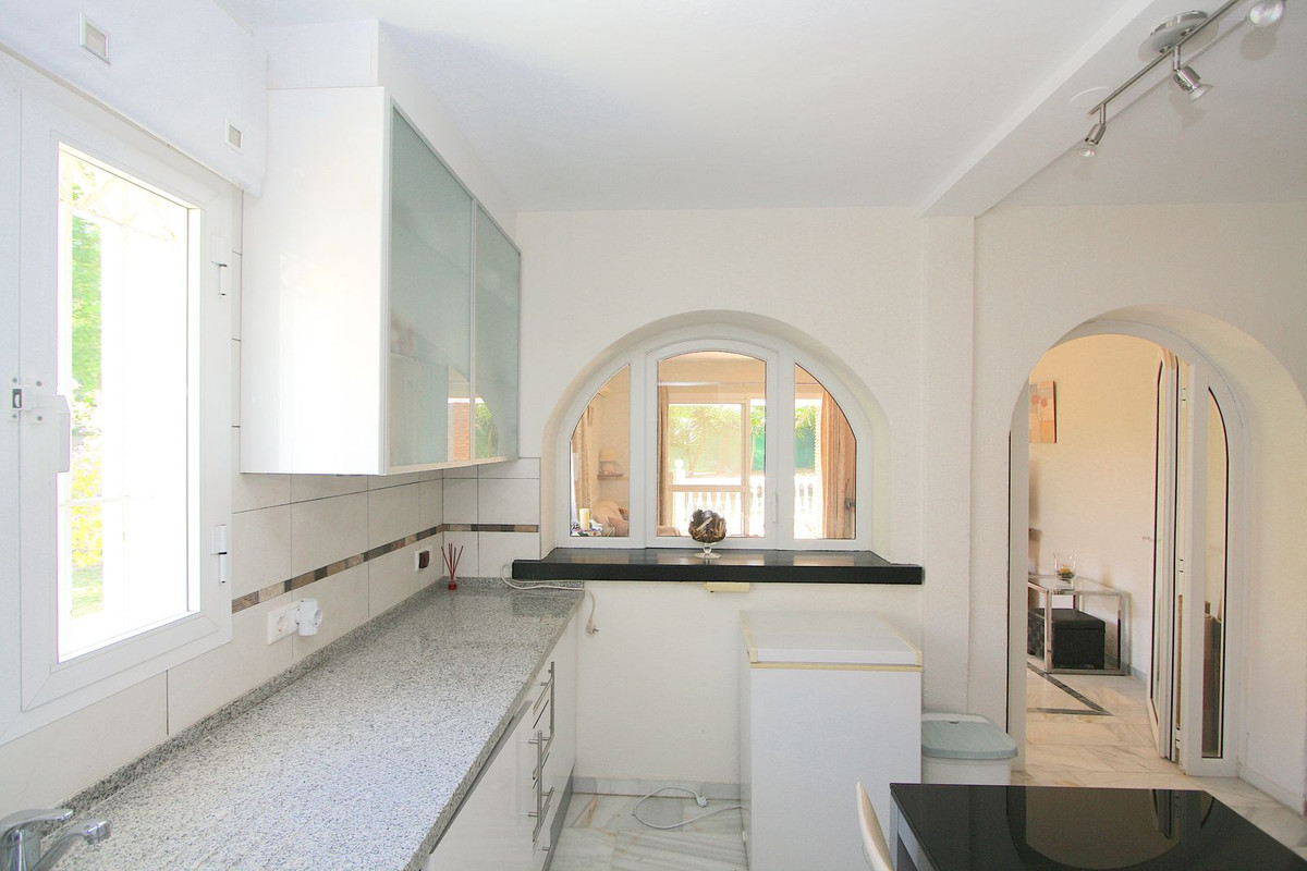 2 Bed, 2 Bath, HouseFor Sale, Cerros del Aguila, Malaga