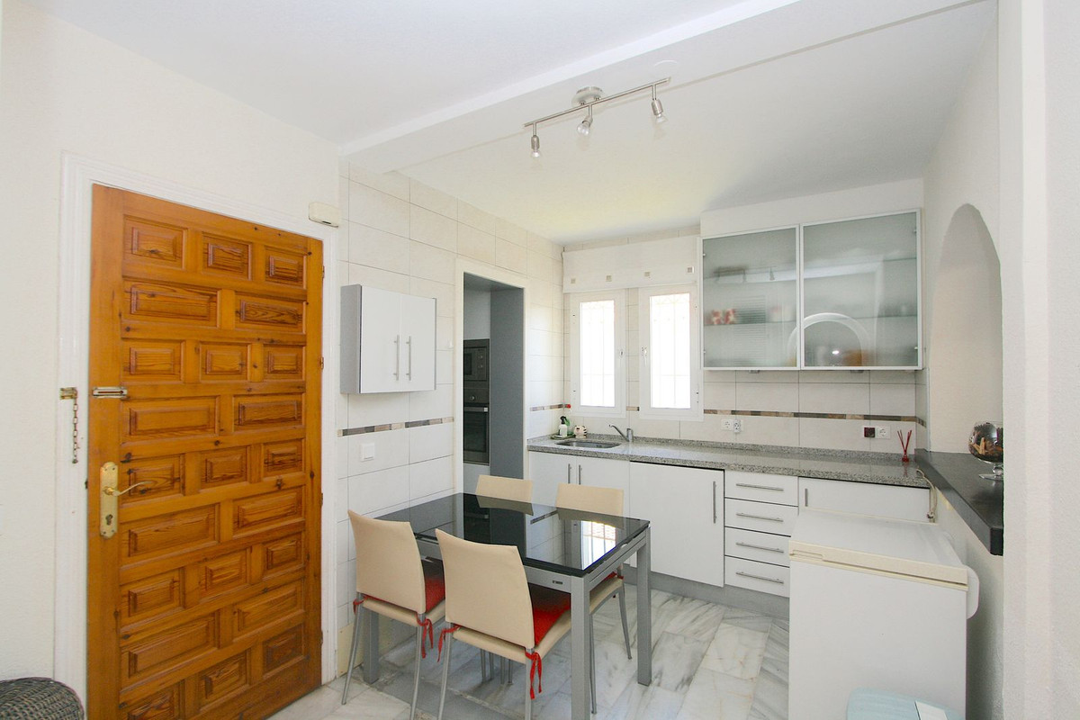 2 Bed, 2 Bath, HouseFor Sale, Cerros del Aguila, Malaga