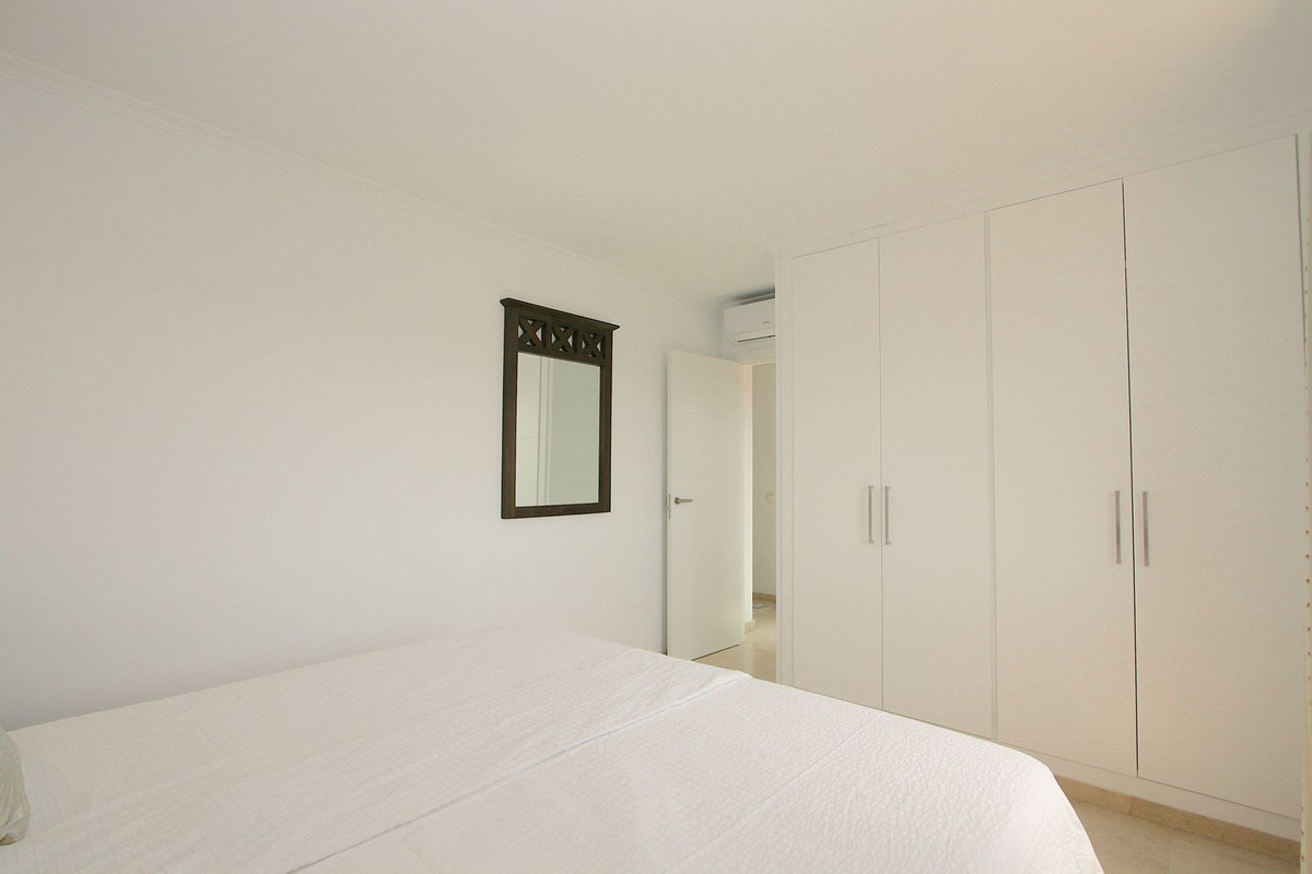 4 Bed, 2 Bath, ApartmentFor Sale, Fuengirola, Malaga