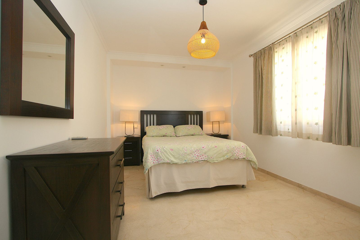 4 Bed, 2 Bath, ApartmentFor Sale, Fuengirola, Malaga