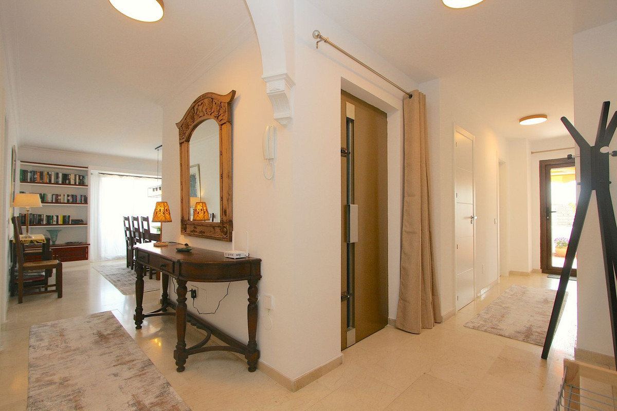 4 Bed, 2 Bath, ApartmentFor Sale, Fuengirola, Malaga