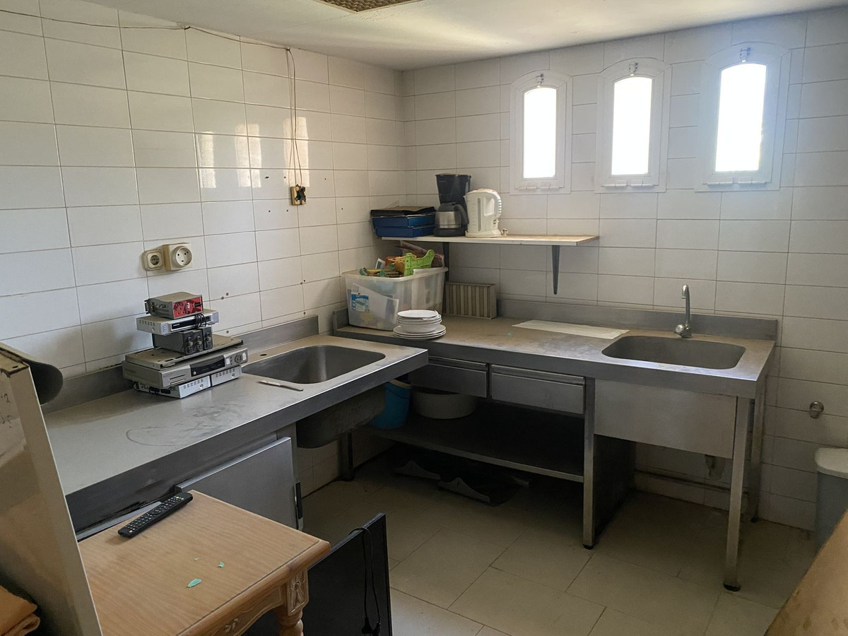 Commercial Property, For Sale