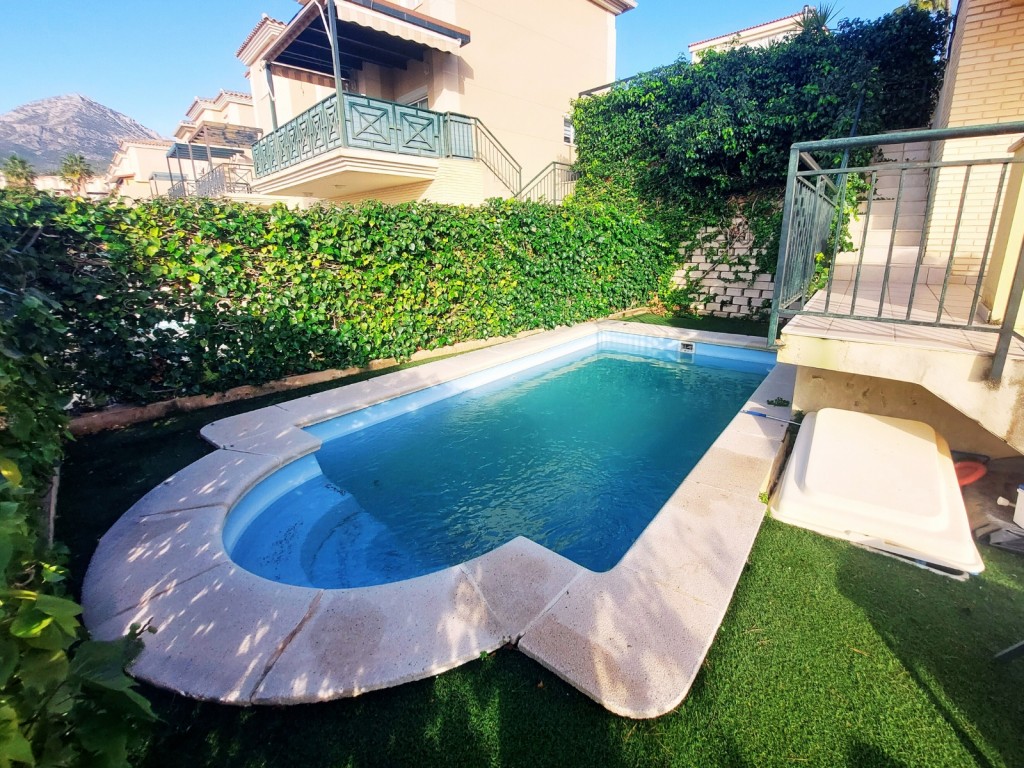 5 Bed, 4 Bath, HouseFor Sale, La Nucia, Alicante