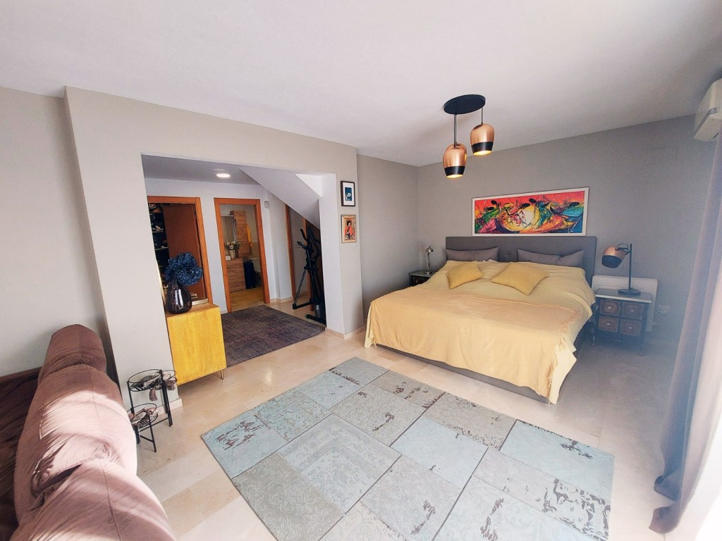 5 Bed, 4 Bath, HouseFor Sale, La Nucia, Alicante