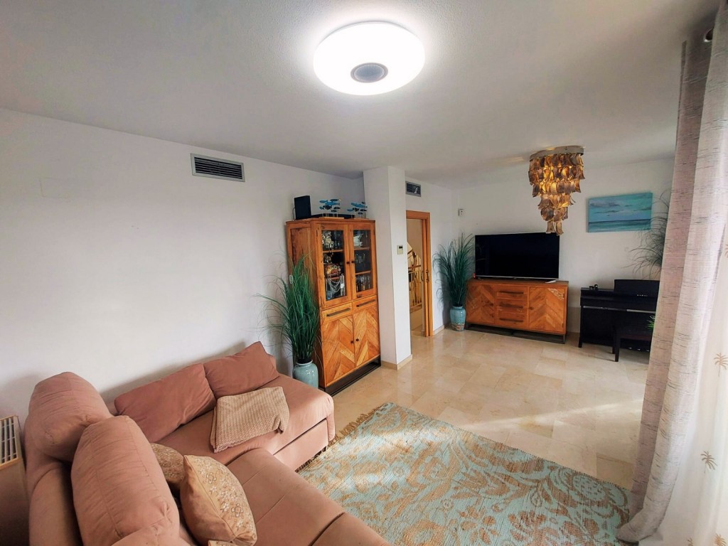 5 Bed, 4 Bath, HouseFor Sale, La Nucia, Alicante