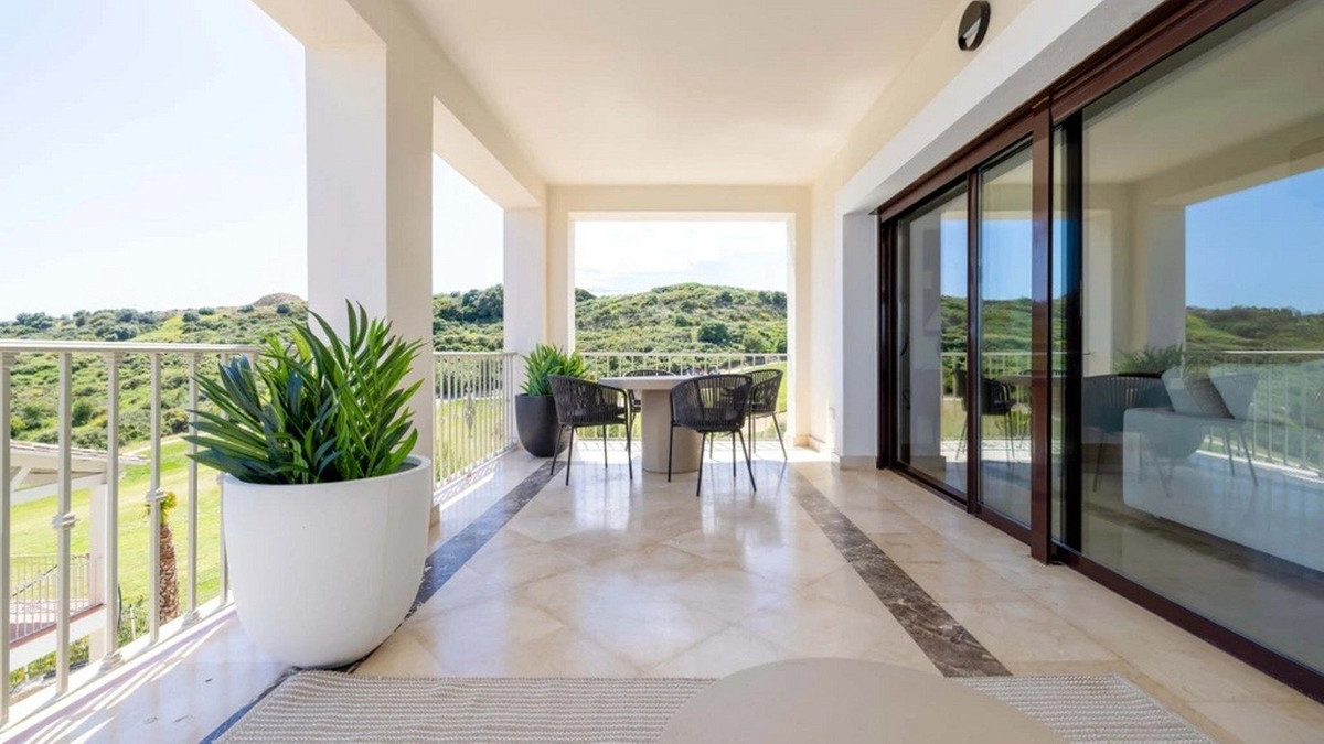 3 Bed, 2 Bath, HouseFor Sale, Estepona, Malaga