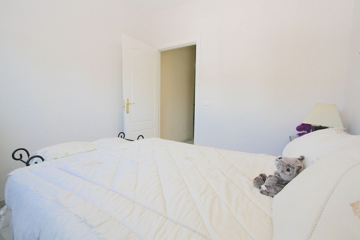 4 Bed, 3 Bath, HouseFor Sale, Fuengirola, Malaga