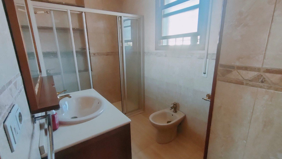 4 Bed, 3 Bath, HouseFor Sale, Marbella, Malaga