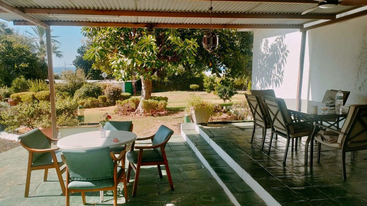 4 Bed, 3 Bath, HouseFor Sale, Marbella, Malaga