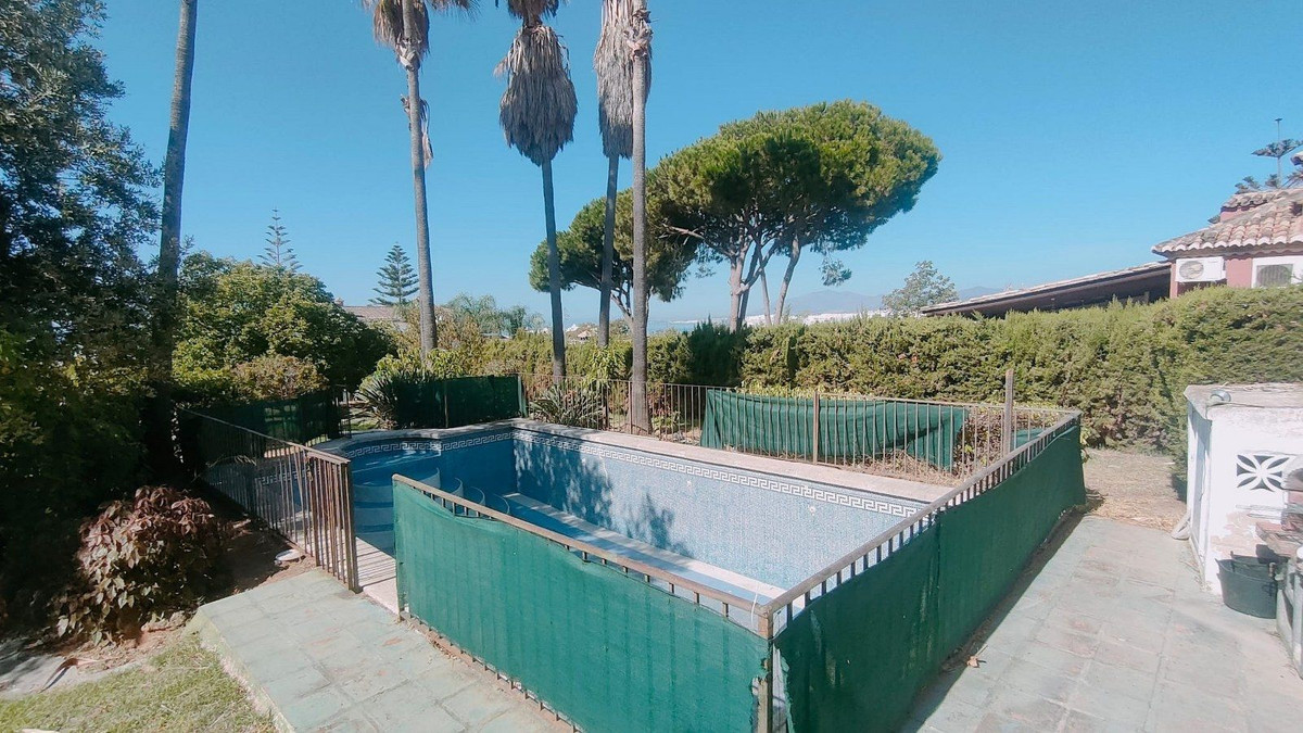 4 Bed, 3 Bath, HouseFor Sale, Marbella, Malaga