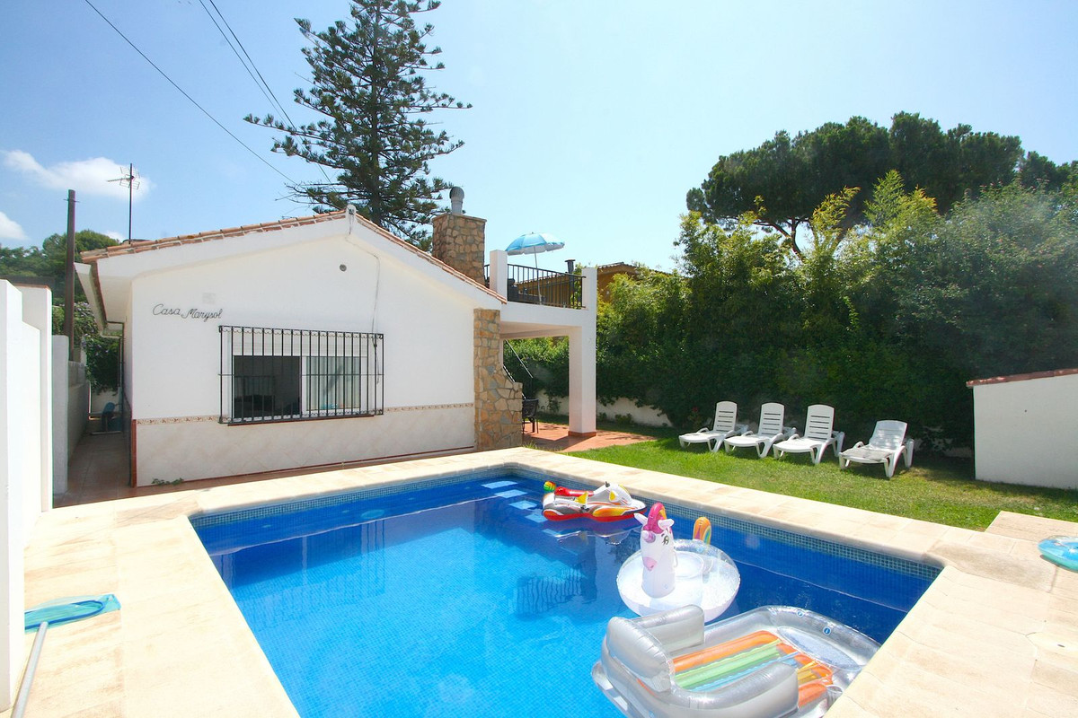 3 Bed, 1 Bath, HouseFor Sale, Fuengirola, Malaga