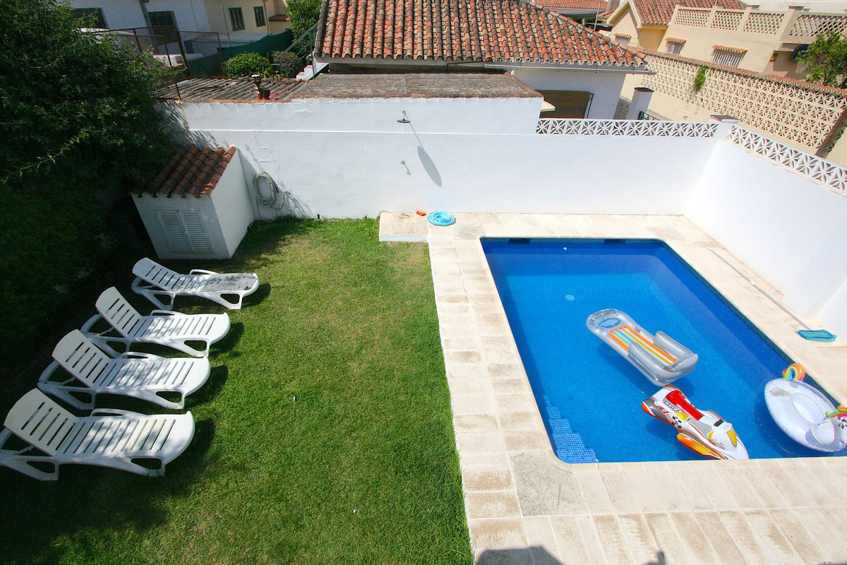 3 Bed, 1 Bath, HouseFor Sale, Fuengirola, Malaga