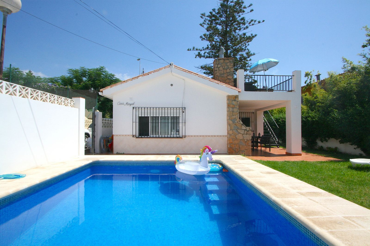 3 Bed, 1 Bath, HouseFor Sale, Fuengirola, Malaga