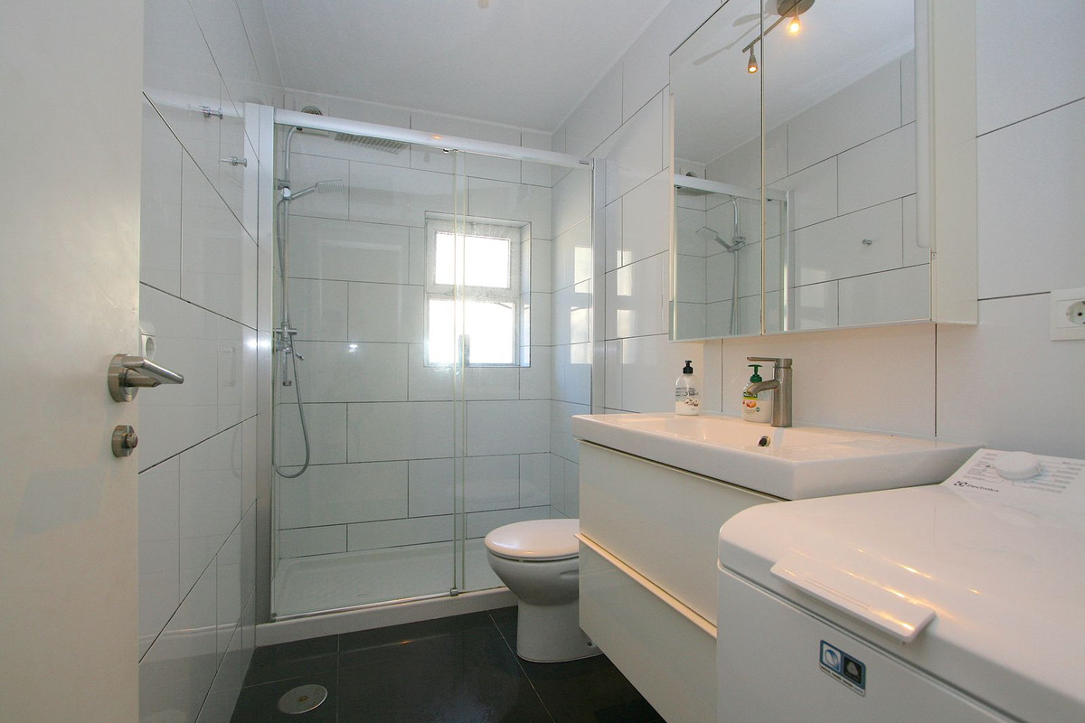 3 Bed, 1 Bath, HouseFor Sale, Fuengirola, Malaga