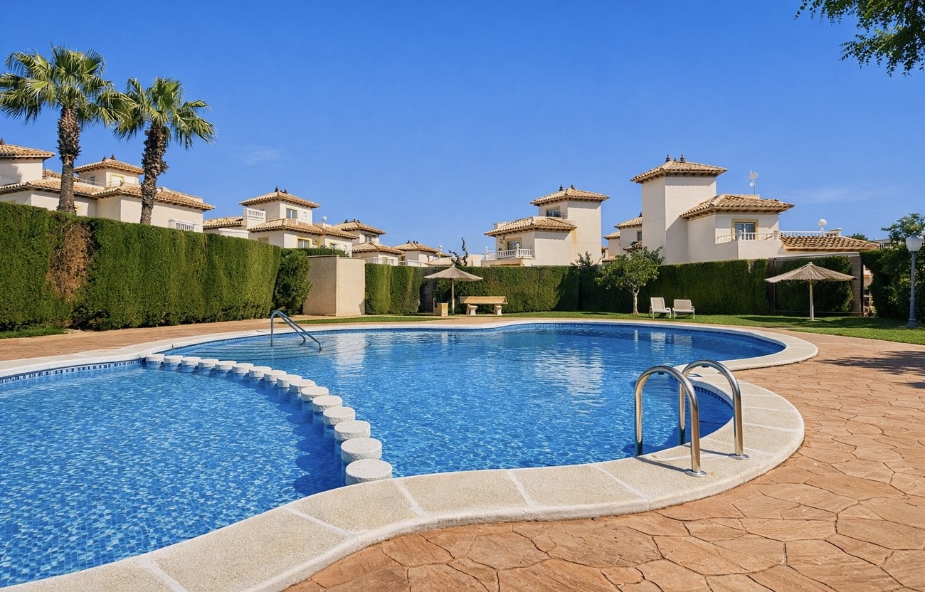 2 Bed, 1 Bath, HouseFor Sale, Orihuela Costa, Alicante