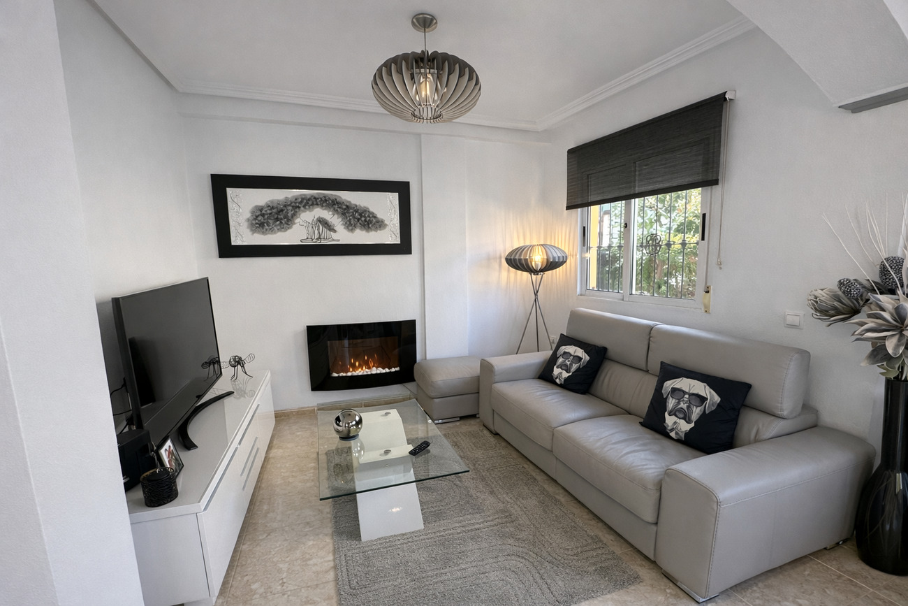 2 Bed, 1 Bath, HouseFor Sale, Orihuela Costa, Alicante