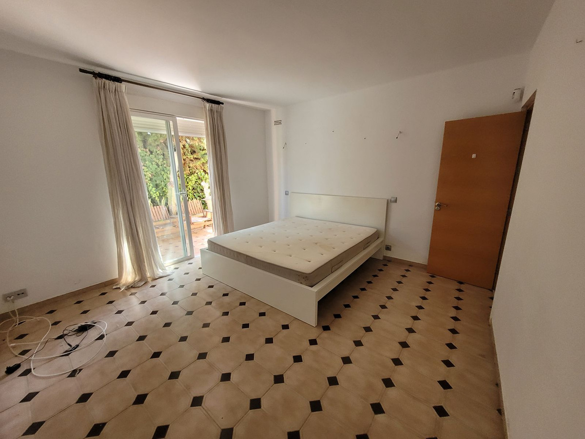 4 Bed, 3 Bath, HouseFor Sale, Rio Real Golf, Malaga