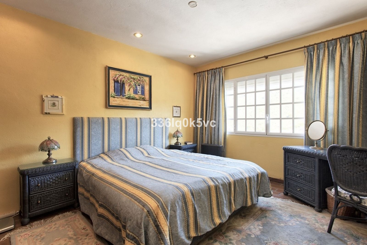 3 Bed, 3 Bath, HouseFor Sale, Benahavis, Malaga