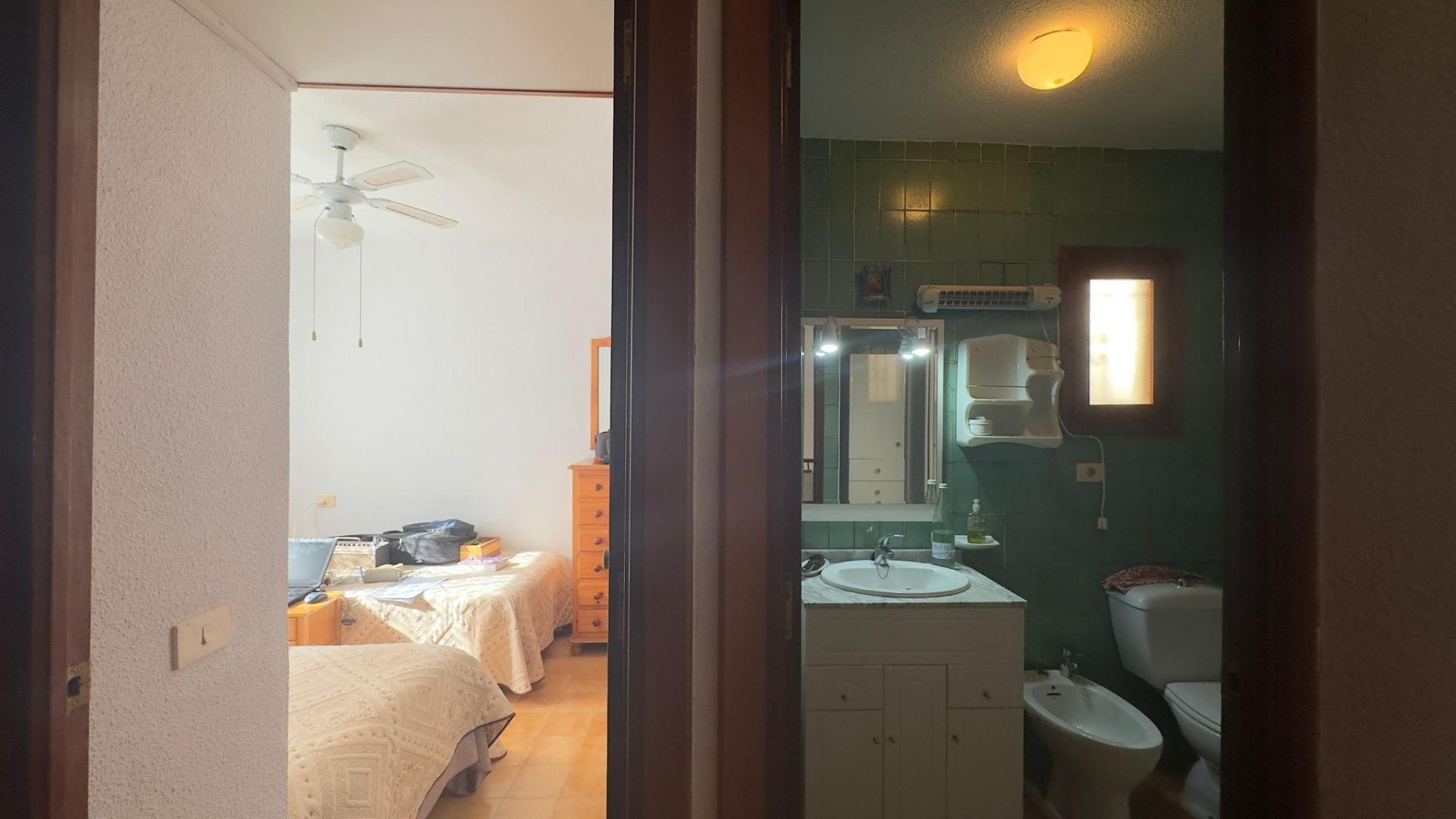 2 Bed, 1 Bath, HouseFor Sale, Torrevieja, Alicante