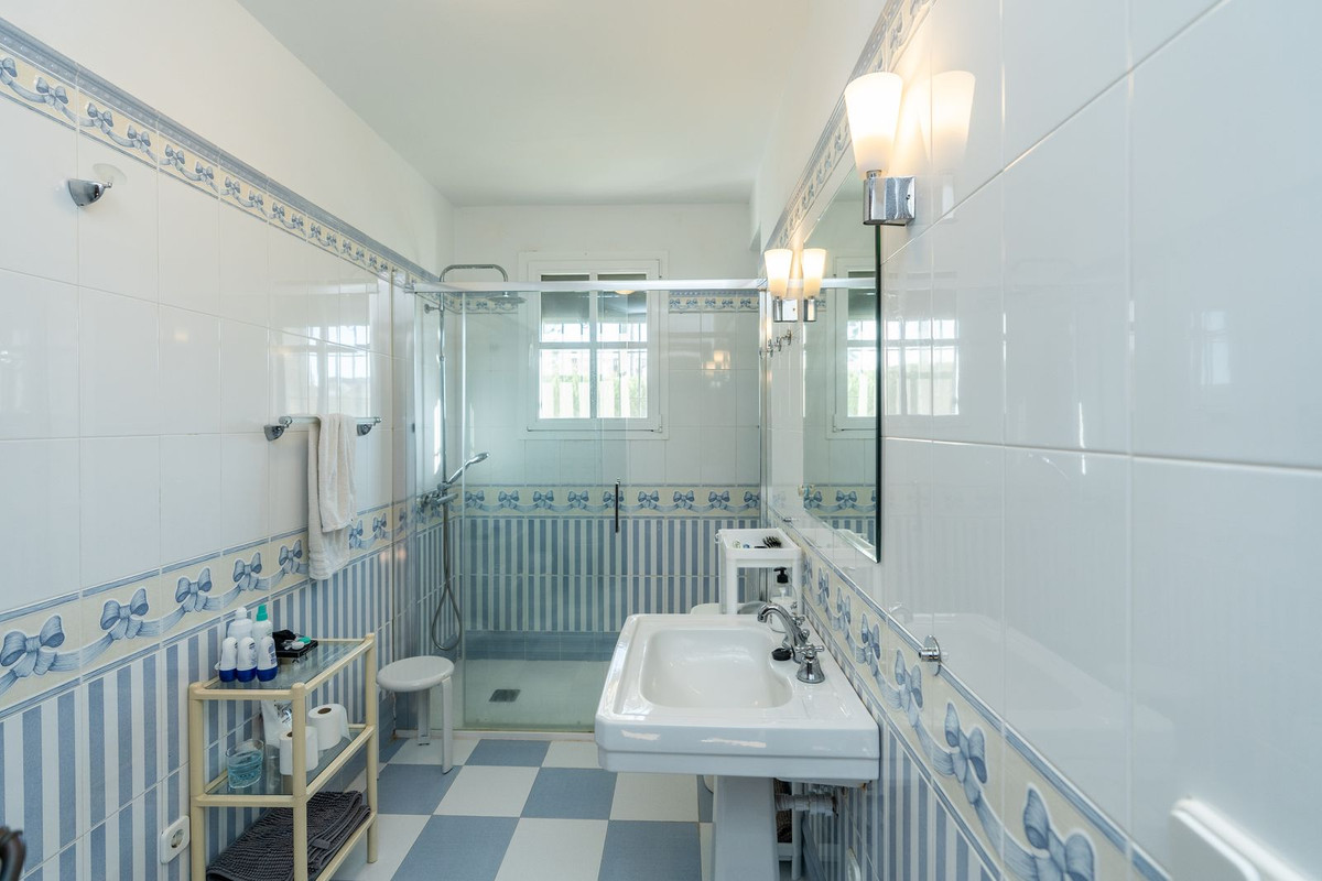 4 Bed, 3 Bath, HouseFor Sale, Diana Park, Malaga