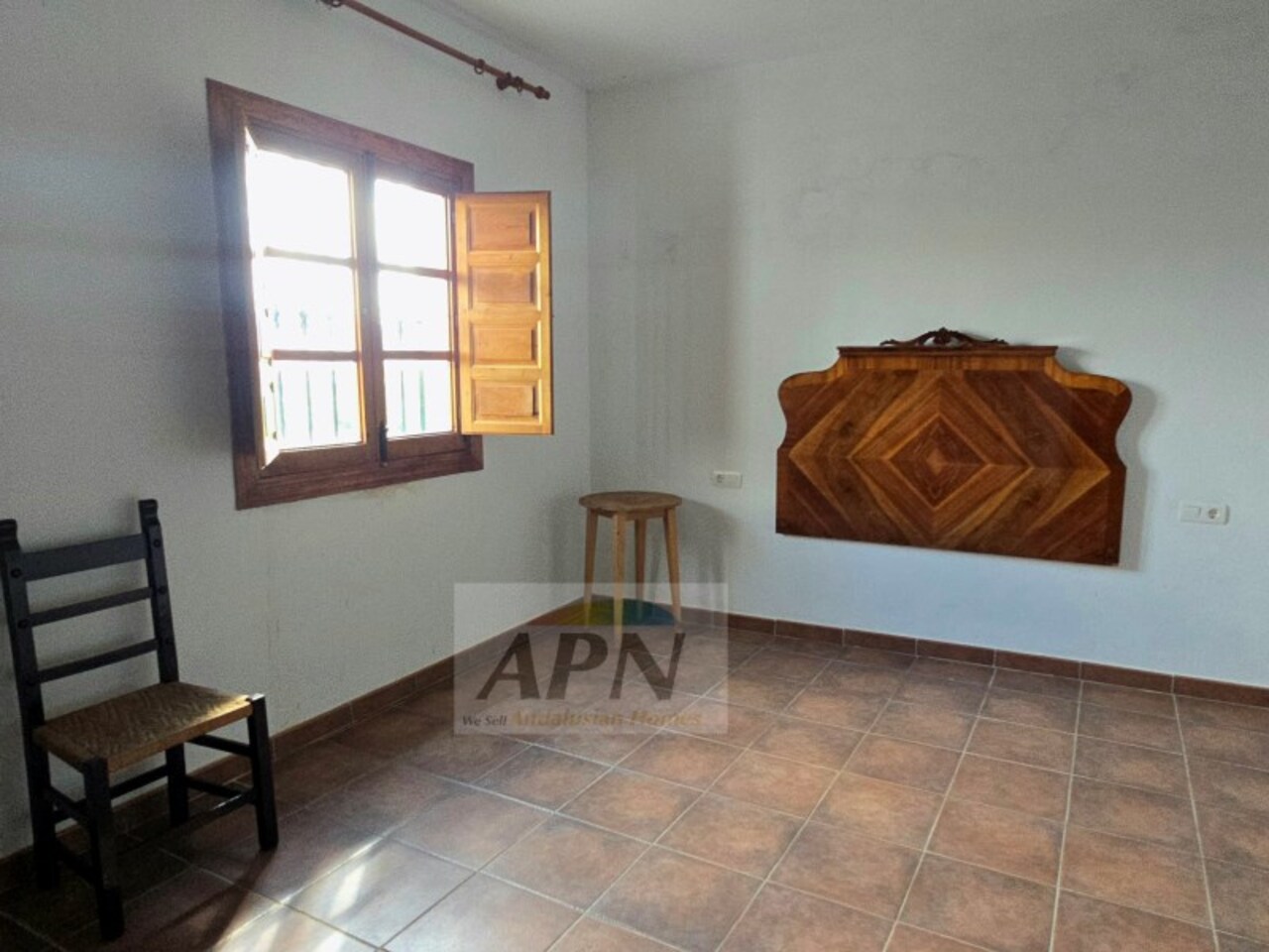 4 Bed, 2 Bath, HouseFor Sale, Álora, Malaga