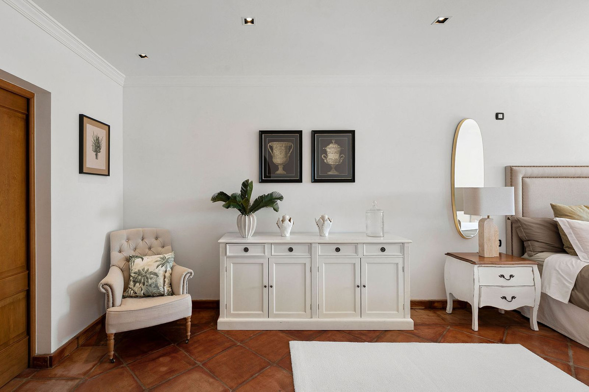 4 Bed, 4 Bath, HouseFor Sale, El Madroñal, Malaga