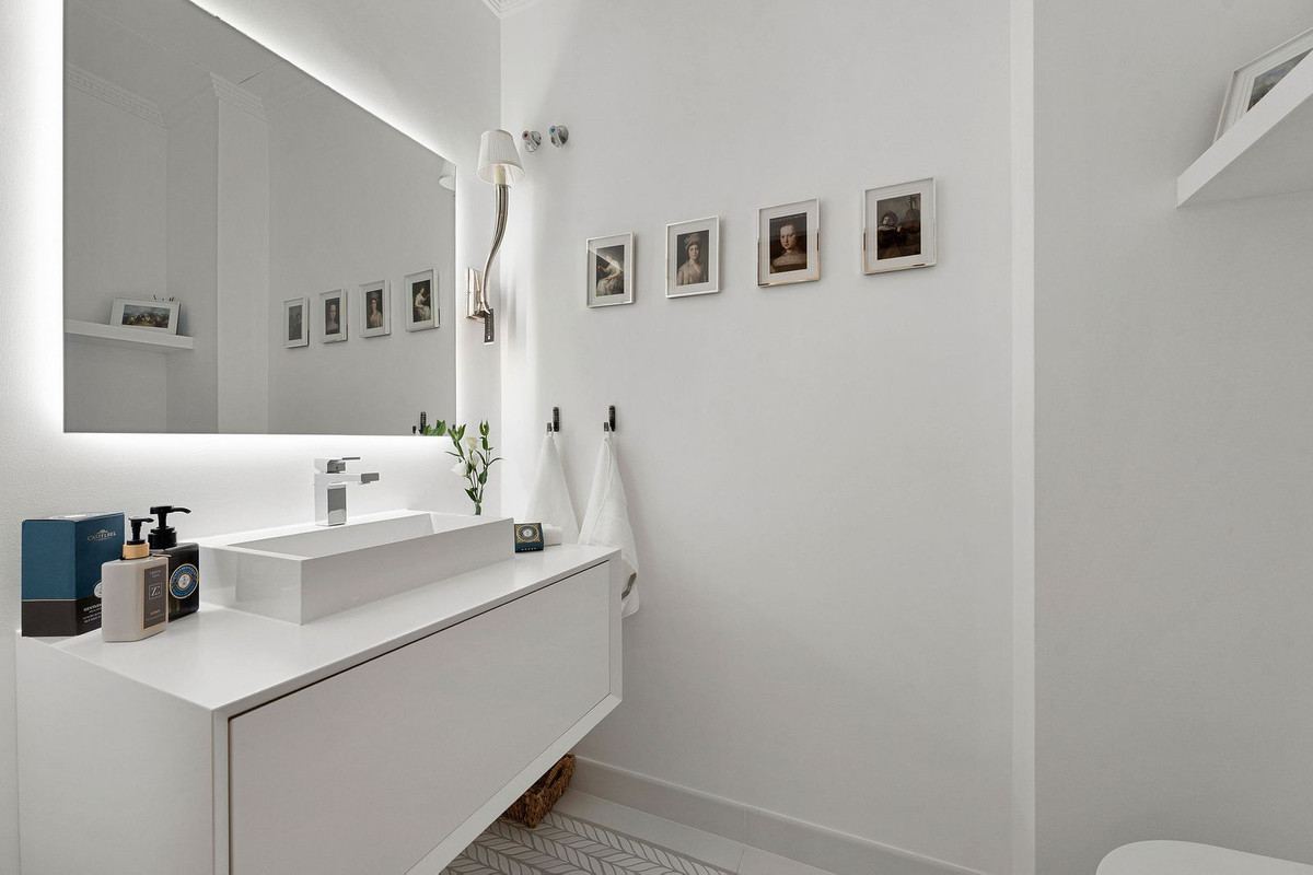 4 Bed, 4 Bath, HouseFor Sale, El Madroñal, Malaga