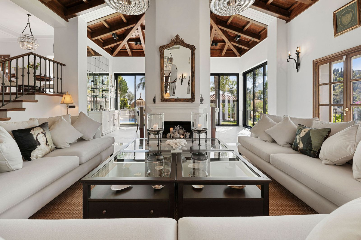 4 Bed, 4 Bath, HouseFor Sale, El Madroñal, Malaga