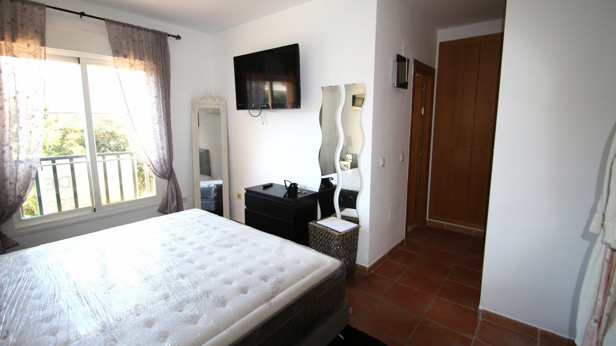 3 Bed, 2 Bath, HouseFor Sale, Los Pacos, Malaga
