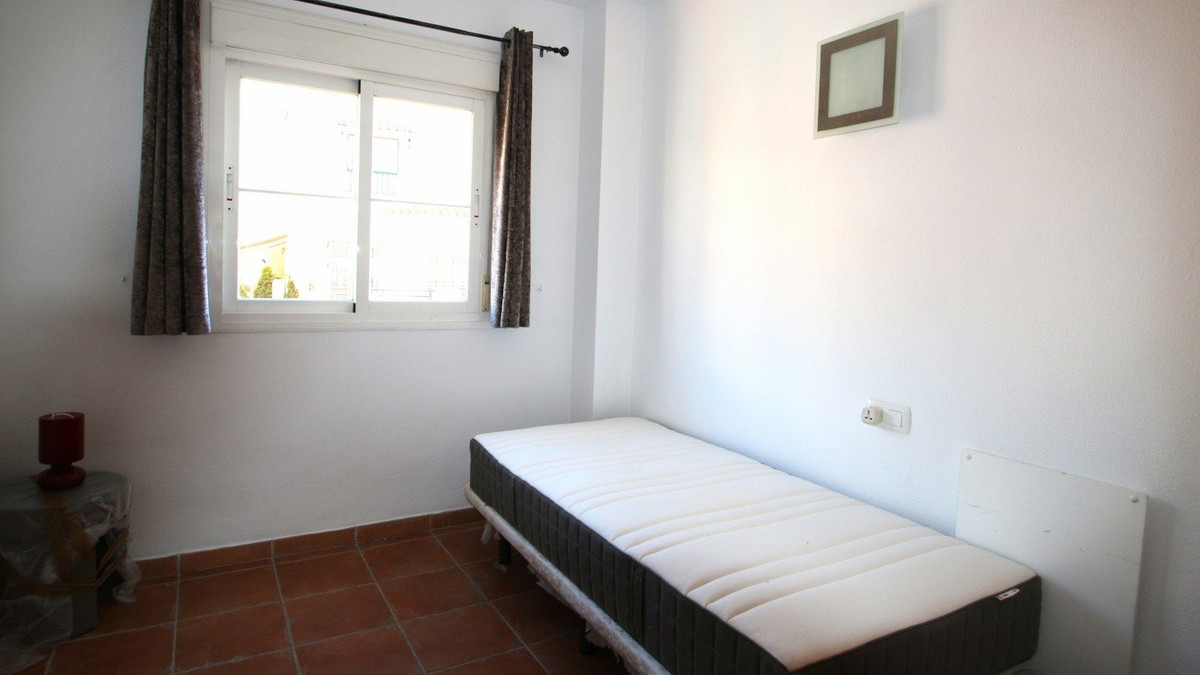 3 Bed, 2 Bath, HouseFor Sale, Los Pacos, Malaga