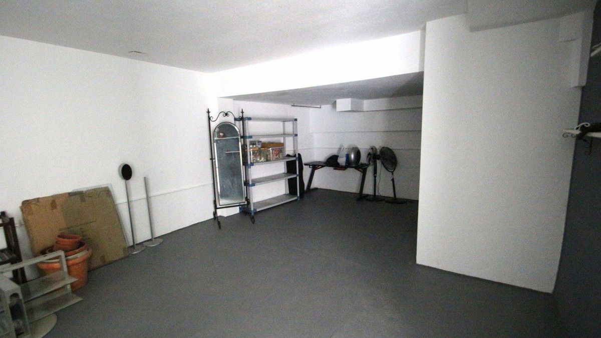 3 Bed, 2 Bath, HouseFor Sale, Los Pacos, Malaga