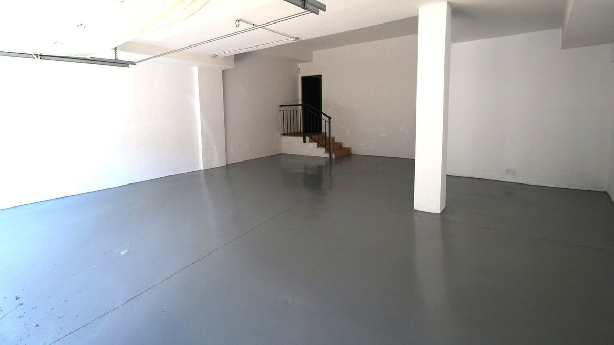 3 Bed, 2 Bath, HouseFor Sale, Los Pacos, Malaga