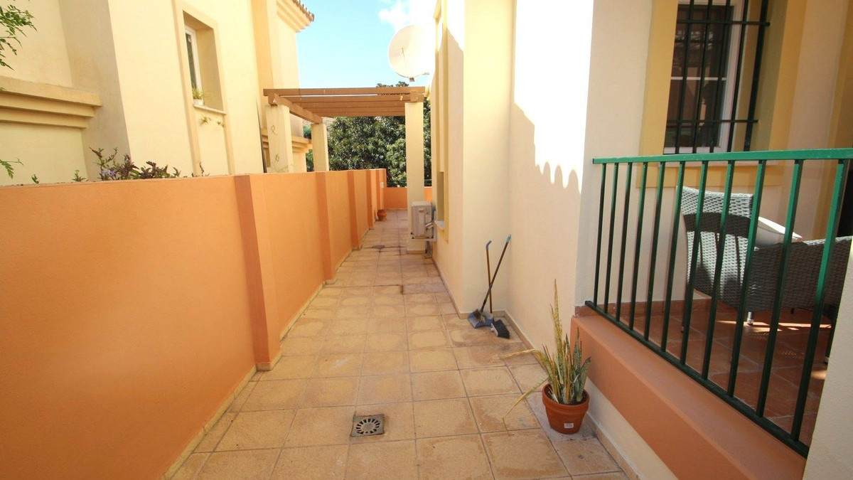 3 Bed, 2 Bath, HouseFor Sale, Los Pacos, Malaga