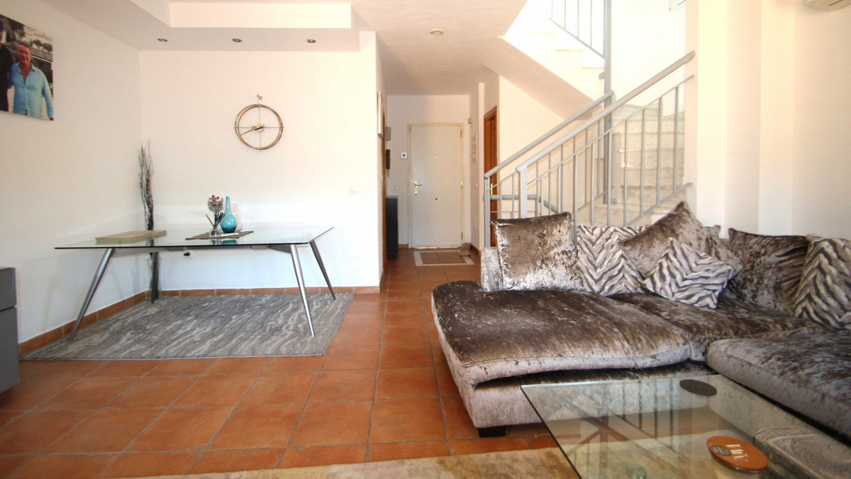 3 Bed, 2 Bath, HouseFor Sale, Los Pacos, Malaga